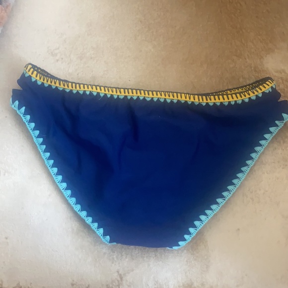 Bikini bottom - Picture 2 of 2